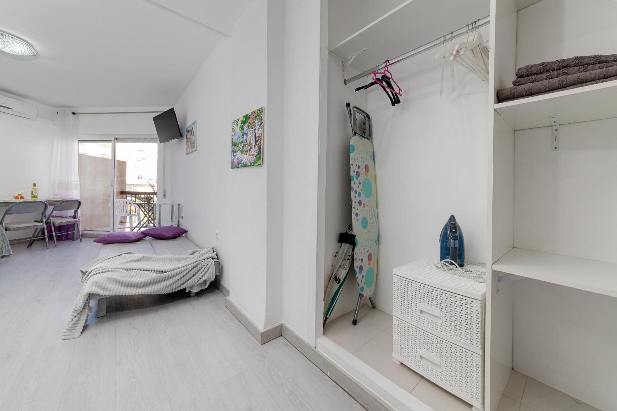 Apartment Near Beach, Playa Del Cura Торрев'єха Екстер'єр фото